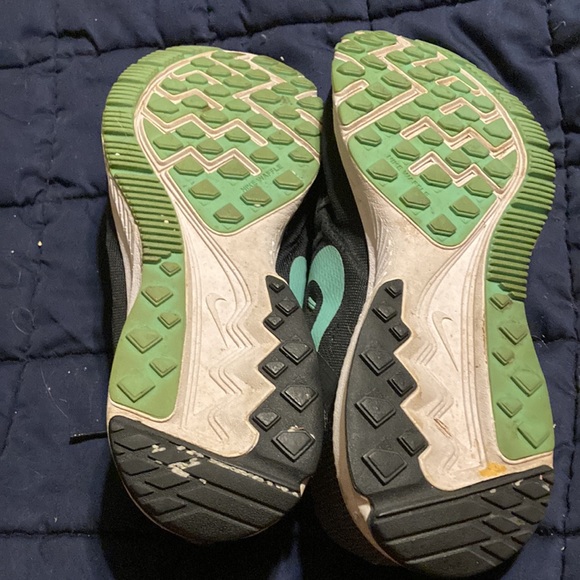 Nike Zoom Winflo 2 Running Sneakers Black and Mint Green Size 7.5 - Picture 5 of 5